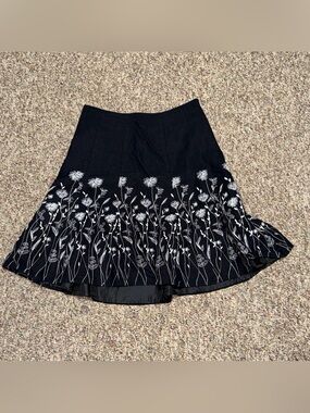 Women's size 10 skirt Black A-Line Skirt with White Floral Embroidery